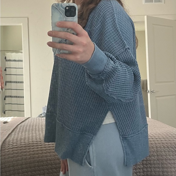 AE Big Hug Crew Neck Waffle Sweatshirt - Picture 5 of 7